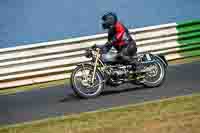 Vintage-motorcycle-club;eventdigitalimages;mallory-park;mallory-park-trackday-photographs;no-limits-trackdays;peter-wileman-photography;trackday-digital-images;trackday-photos;vmcc-festival-1000-bikes-photographs